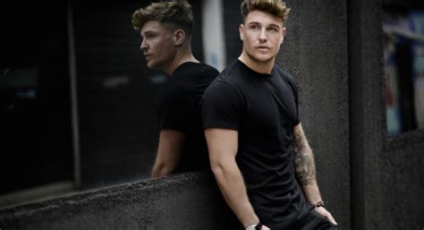 tom zanetti net worth|Tom Zanetti: the Leeds DJ and Made in Chelsea star。